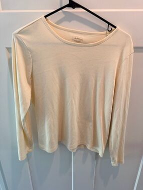 LL Bean Supima Cotton Top Medium Petite Cream Long Sleeve Casual Shirt